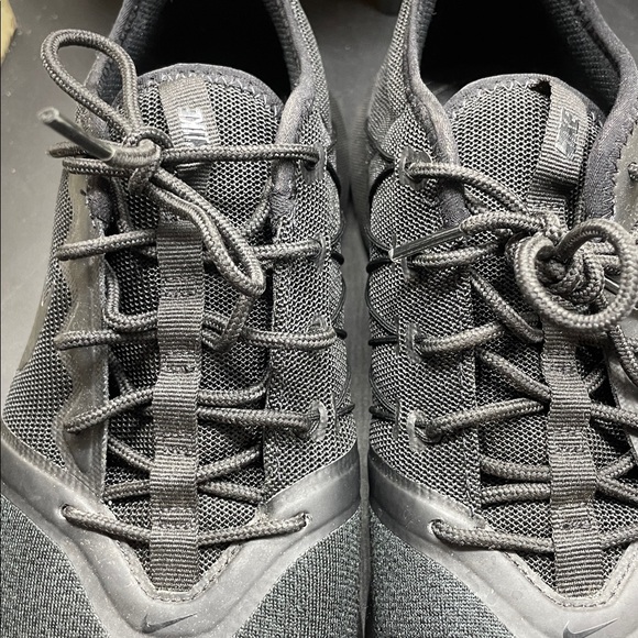 NIKE women - Picture 2 of 7